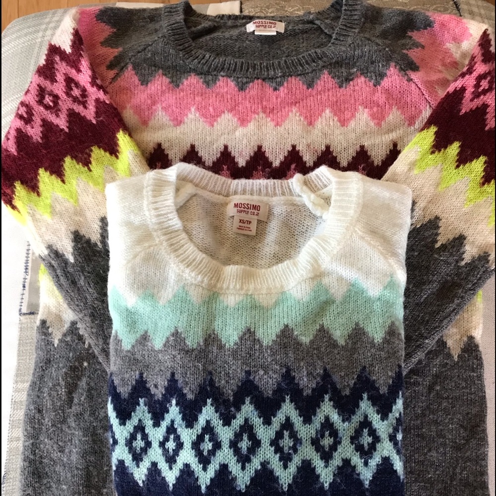 Set of 2 sweaters XS extra small junior XLG girls